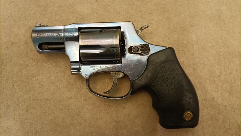 Taurus Mod. 85 Titanium Cal. 38 SP